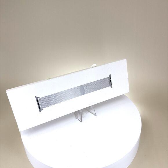 Apple 45mm Stainless Steel Milanese Loop Watch Band - Picture 5 of 16